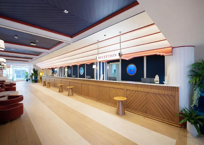 The Cruise Hotel